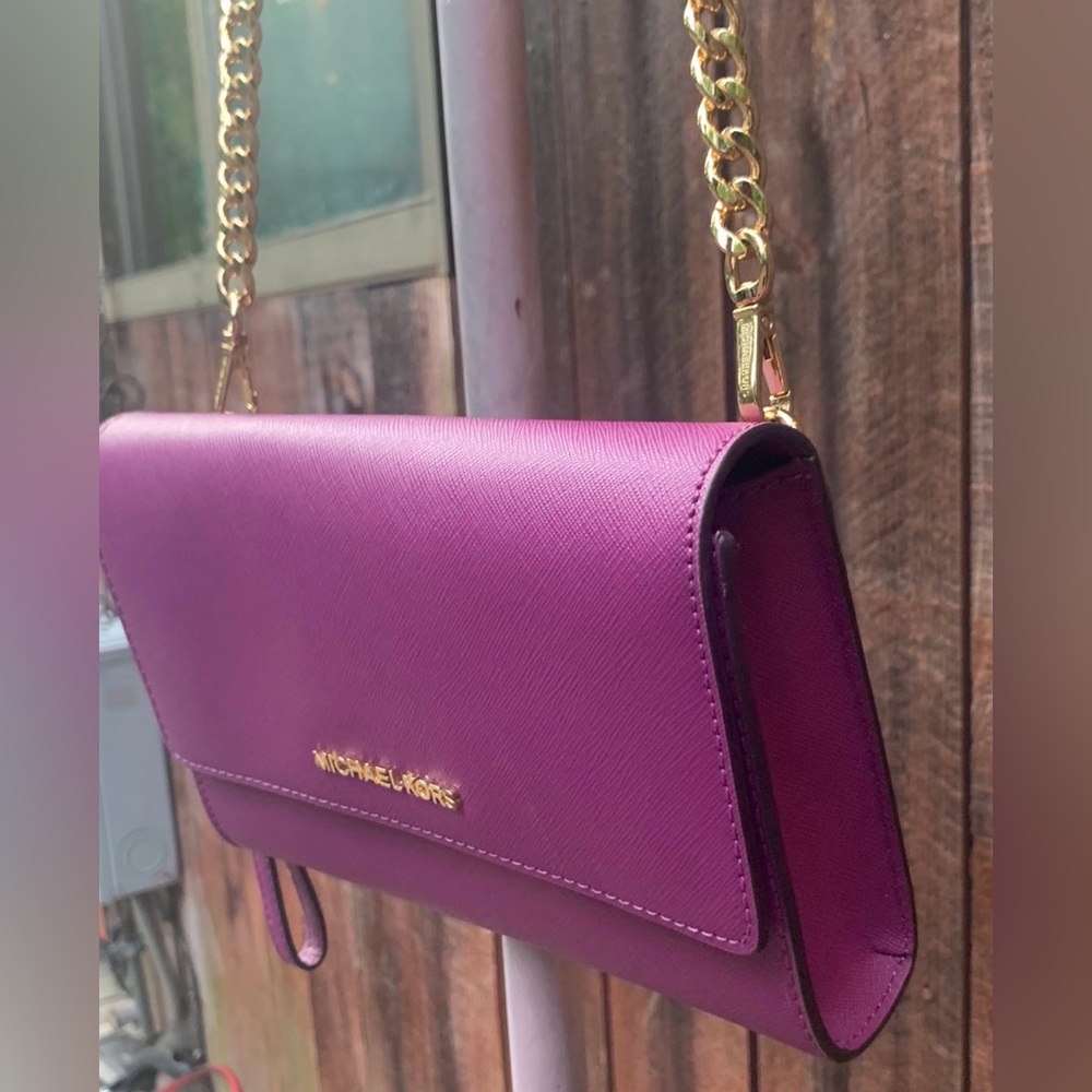 MICHAEL KORS JET SET TRAVEL LEATHER CROSSBODY - Picture 13 of 13